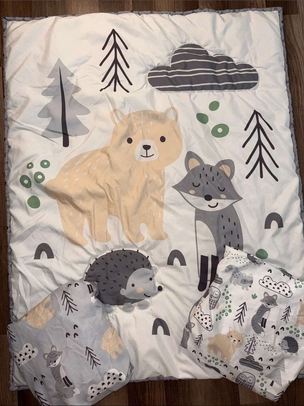 Plush Woodland Friends Baby Crib Bedding Set - Comforter & 2 Sheets